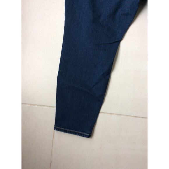 Torrid Skinny Jeans Bombshell Distressed Frayed Stretch - Picture 11 of 11